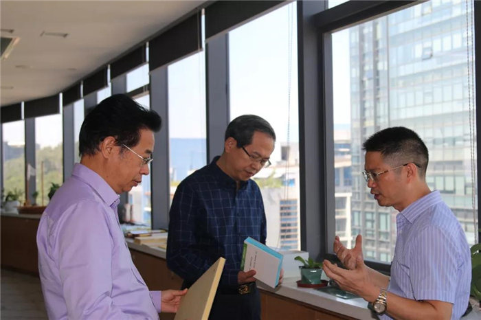 中共贛州市委常委、統(tǒng)戰(zhàn)部長(zhǎng)彭業(yè)明等領(lǐng)導(dǎo)一行到訪廣東博皓考察指導(dǎo)-1