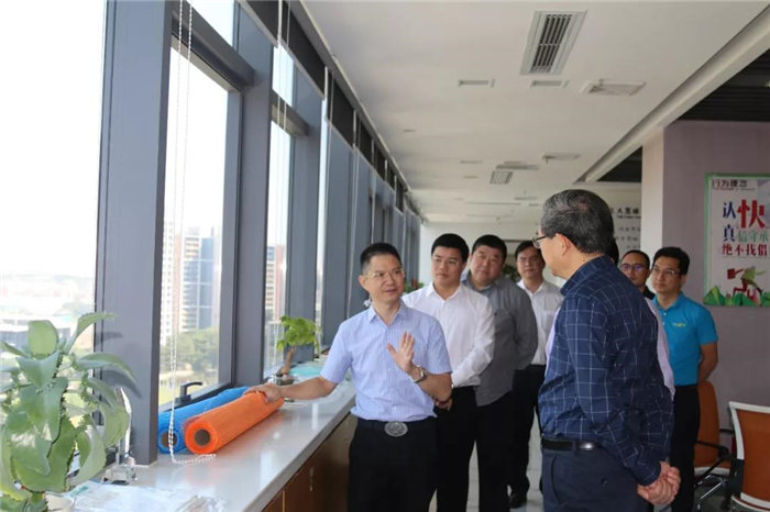 中共贛州市委常委、統(tǒng)戰(zhàn)部長(zhǎng)彭業(yè)明等領(lǐng)導(dǎo)一行到訪廣東博皓考察指導(dǎo)-2